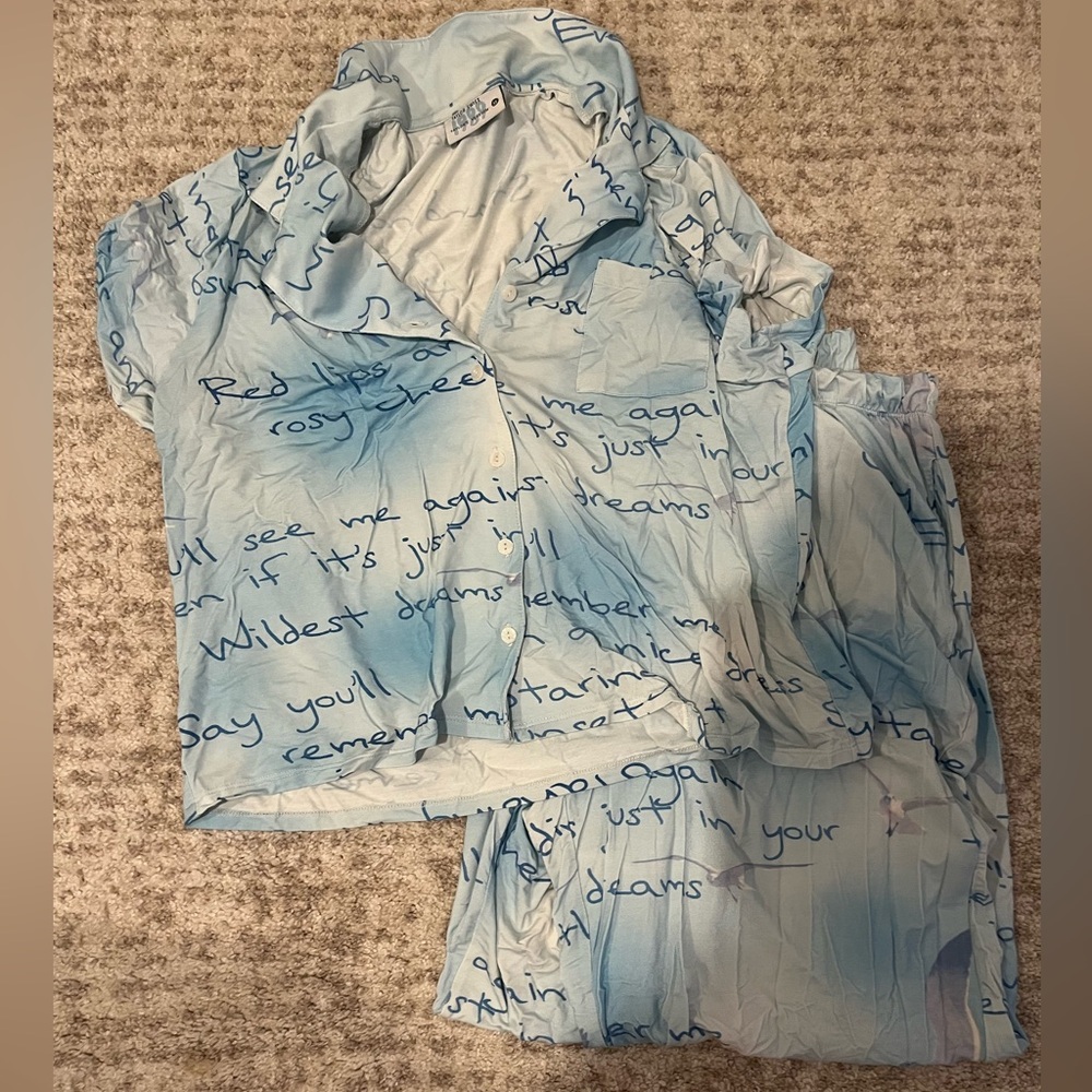 Taylor Swift Wildest Dreams Pajama Set 1989